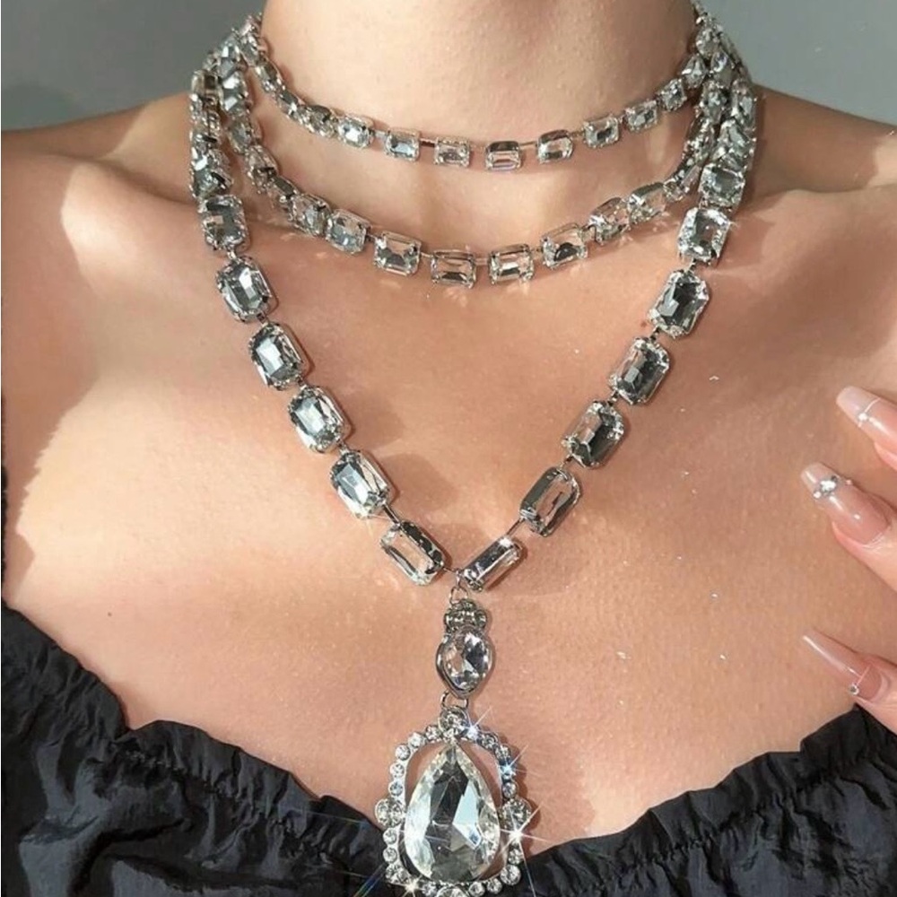 Gold and White Mixed-Metal Fashion Necklace Bundle - Picture 7 of 9